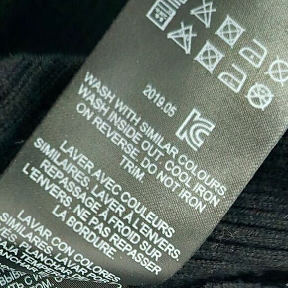 Lipsy London for ASOS Ribbed Knit Crystal Collar Turtleneck in Black & Gold - Picture 7 of 9